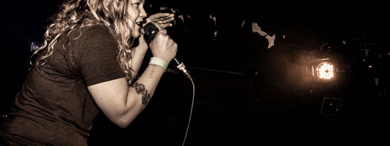 Kate Tempest (Kae Tempest) plays at the Hare and Hounds in Birmingham, 16 November 2014.